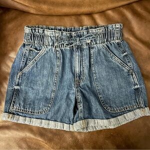 Sz 2 m jeans by Maurices Dark High Rise Soft 5in Short